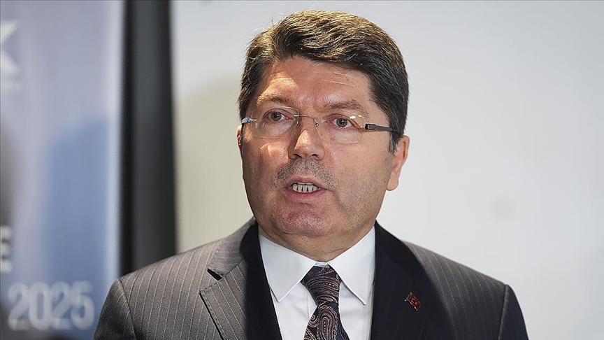 Tunç'tan İBB soruşturmaları kapsamındaki 14 tutuklunun nakline ilişkin açıklama