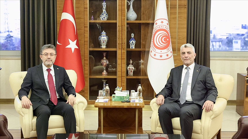 Ticaret Bakanı Bolat, Tarım ve Orman Bakanı Yumaklı ile bir araya geldiklerini bildirdi