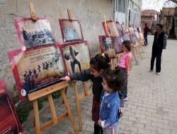Çanakkale Savaşı'nda Şehit Veren Köydeki Sergi Duygulandırdı