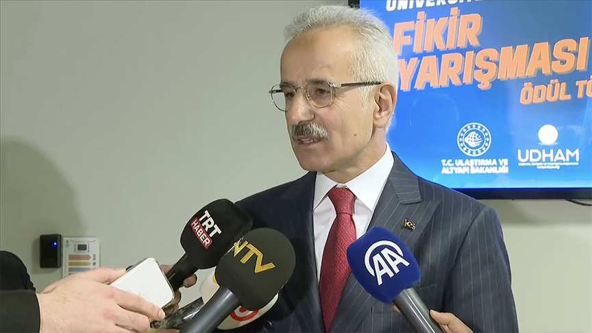 Bakan Uraloğlu: Discord ve Roblox ile görüşmeler devam ediyor