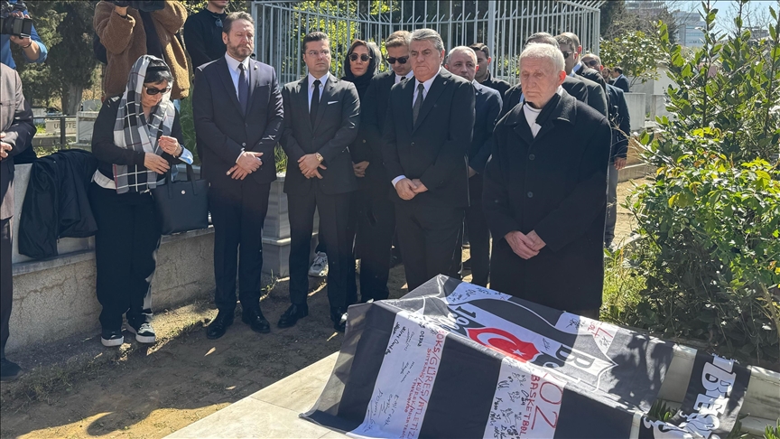 "Baba Hakkı" kabri başında anıldı!