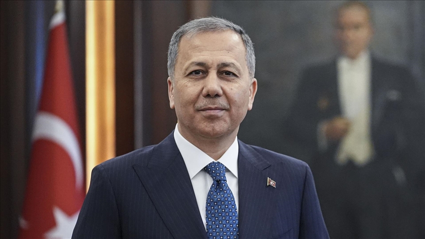 İçişleri Bakanı Yerlikaya: 9 Aralık 2024'ten bu yana 175 bin 512 Suriyeli ülkesine döndü