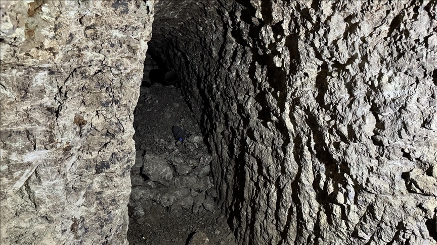 "Tel Rıfat bölgesinde yaklaşık 66, Münbiç bölgesinde ise 55 kilometre uzunluğundaki tüneller imha edildi"