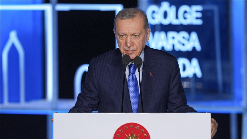 Erdoğan: Uğruna ağır bedeller ödediğimiz özgürlüklerimizi kimse bu milletin elinden alamaz