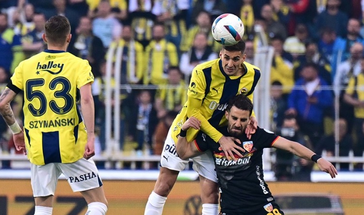 Fenerbahçe şampiyonluk şansını zora soktu!