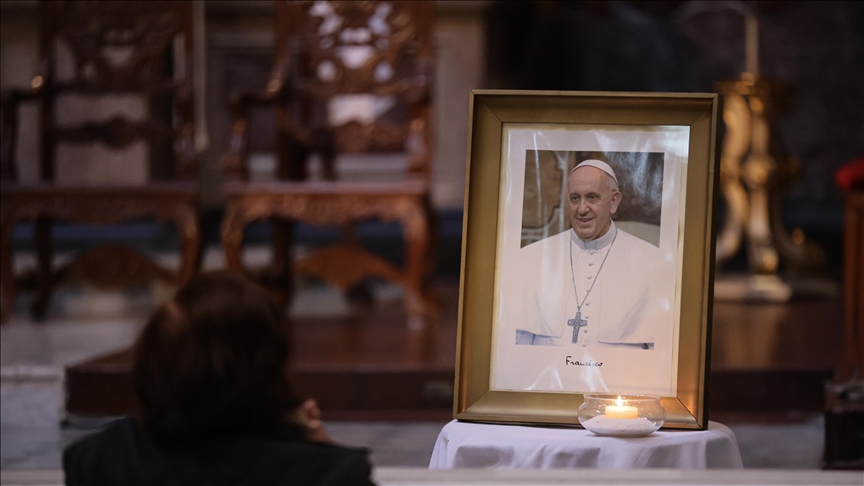 Papa Franciscus'un cenaze töreni 26 Nisan'da..