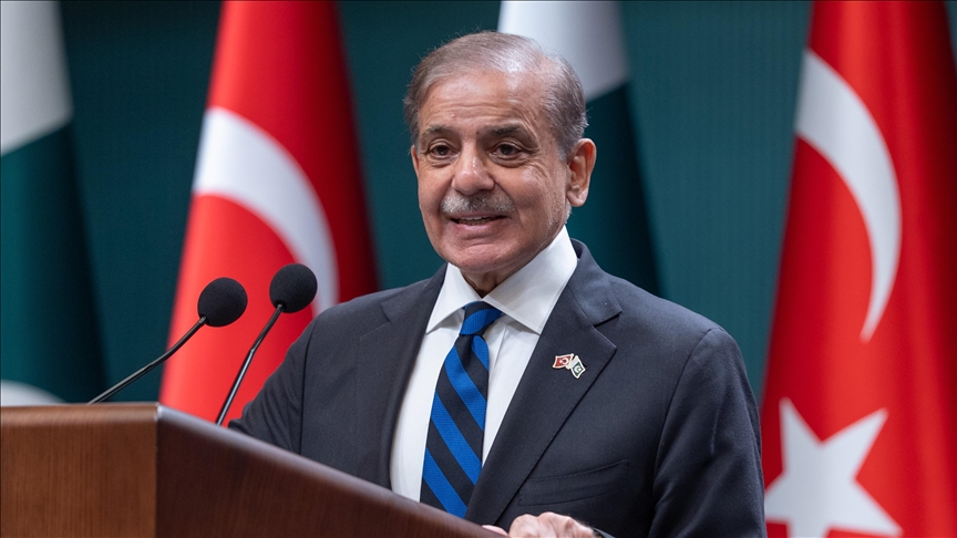 Pakistan Başbakanı Şerif: Cumhurbaşkanı Erdoğan'ın halkını muhteşem geleceğe taşıma rolü büyük mücadelenin hikayesidir