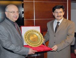 AK Parti Milletvekili Öksüzkaya: Öğretmenlerimizin Fedakarlıklarının Bilincindeyiz!