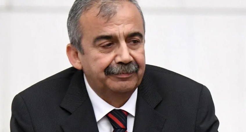 Sırrı Süreyya Önder ile ilgili açıklama: Başka bir kırılma noktasındayız