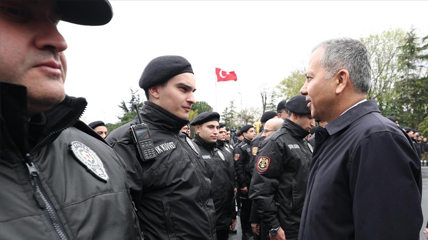 Yerlikaya: İstanbul'da 407, Tokat'ta 1 ve Van'da da 1 olmak üzere 409 şahıs gözaltına alındı