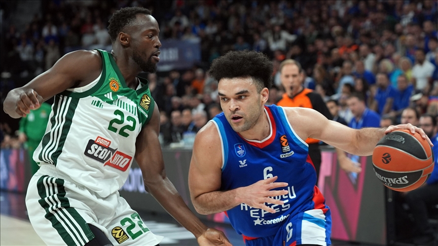 Anadolu Efes, Yunanistan temsilcisi Panathinaikos AKTOR'u mağlup etti