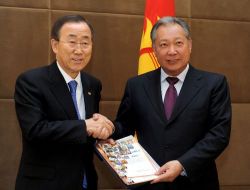 BM Genel Sekreteri Ban, Kırgızistan'da Temaslarda Bulundu