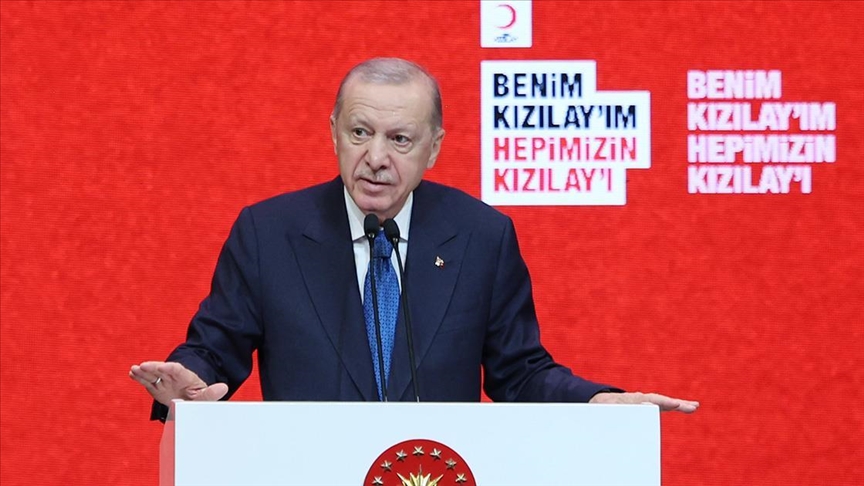 Cumhurbaşkanı Erdoğan: Kızılayımız Gazzeli kardeşlerimizi asla yalnız bırakmamıştır