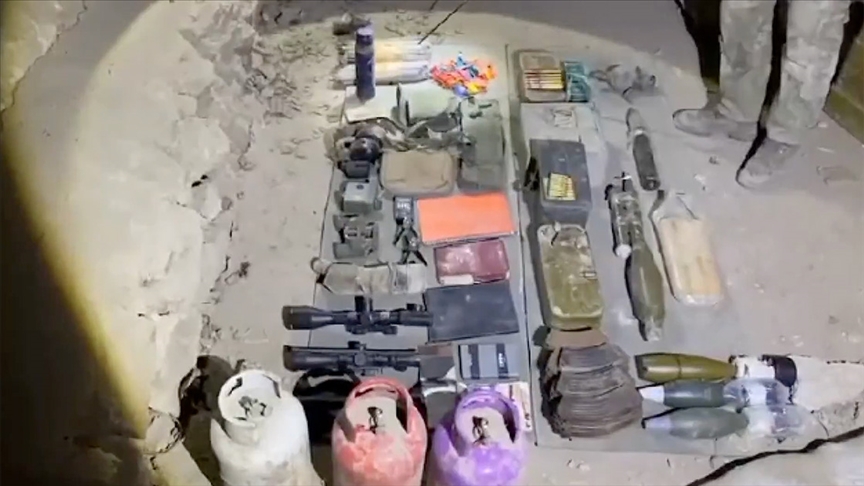 Irak'ın kuzeyinde teröristlerce kullanılan mağara kullanılamaz hale getirildi