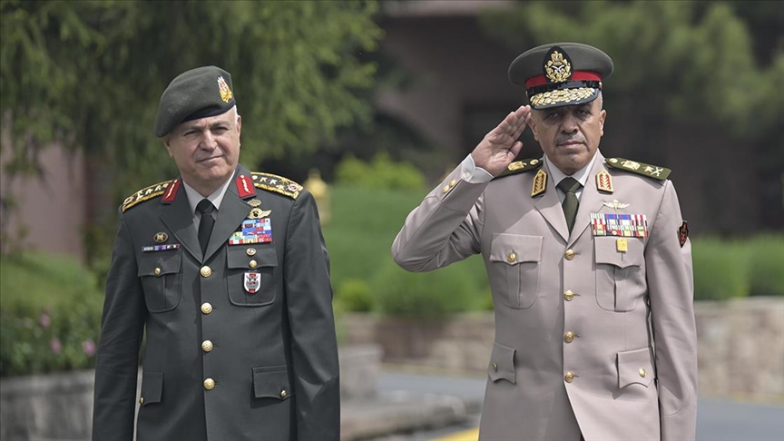 Genelkurmay Başkanı Orgeneral Gürak, Mısırlı mevkidaşı Korgeneral Halife ile görüştü