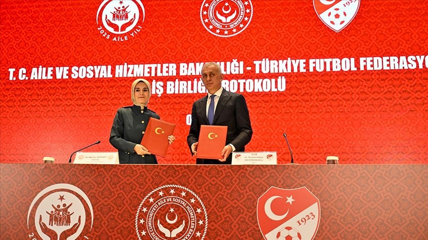 Aile ve Sosyal Hizmetler Bakanlığı ile TFF arasında iş birliği protokolü imzalandı