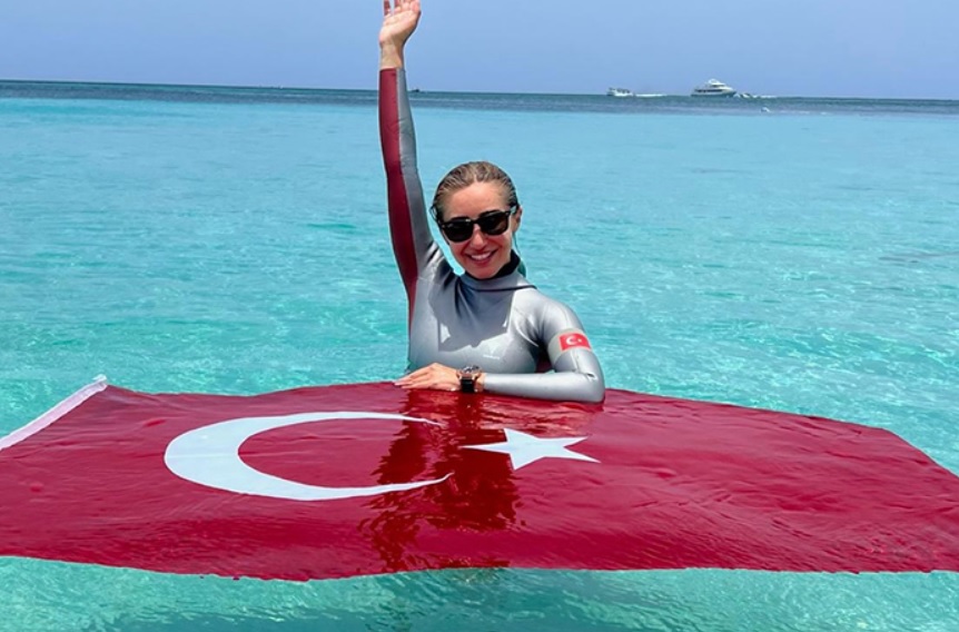 Şahika Ercümen, Dominika'da 3 altın madalya kazandı