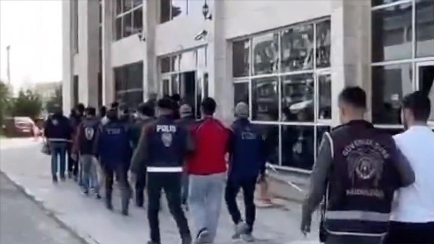 FETÖ'ye yönelik operasyonlarda 101 şüpheli yakalandı