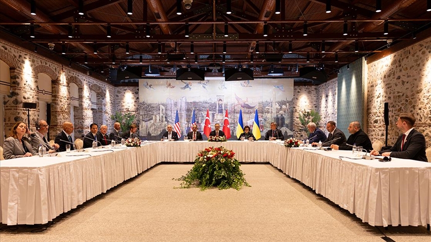 TÜRKİYE-ABD-UKRAYNA ÜÇLÜ TOPLANTISI İSTANBUL'DA DÜZENLENDİ