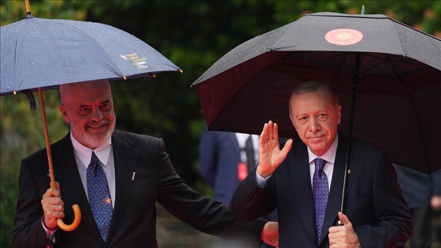 AVRUPA SİYASİ TOPLULUĞU 6. ZİRVESİ TİRAN'DA BAŞLADI