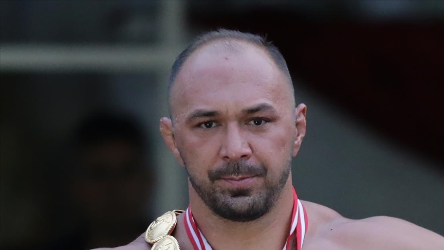 BAŞPEHLİVAN ALİ GÜRBÜZ ÖZÜR DİLEDİ