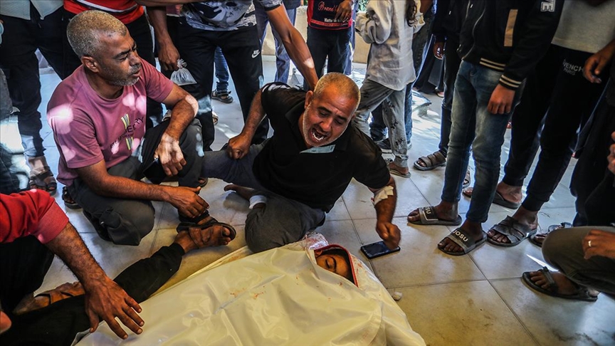 İsrail'in Gazze'ye sabah düzenlediği saldırılarda 33'ü çocuk, kadın ve yaşlı en az 50 Filistinli öldü