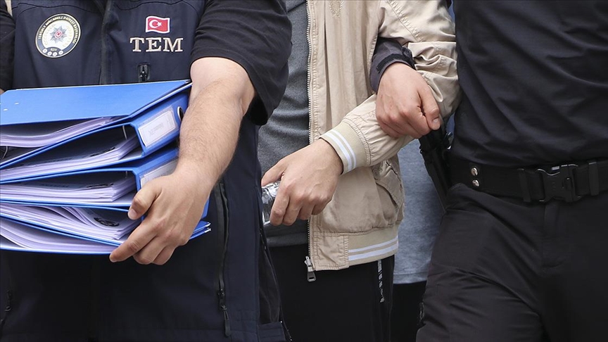 İTİRAFÇI, FETÖ'NÜN ARAÇ CAM SİLECEĞİ VE SU SAATİ KUTUSUNDAKİ PARA TRANSFERİNİ ANLATTI