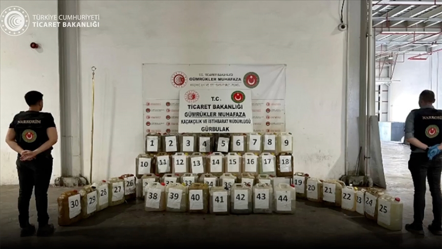 GÜRBULAK GÜMRÜĞÜ'NDE 764 KİLO LİKİT METAMFETAMİN ELE GEÇİRLDİ!