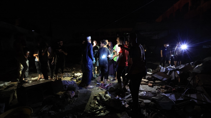 GAZZE'DE FİLİSTİNLİLERİN SIĞINDIĞI OKULA HAVA SALDIRISI / ONLARCA KİŞİ HAYATINI KAYBETTİ