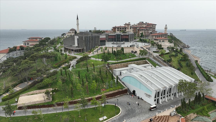 DEMOKRASİ VE ÖZGÜRLÜKLER ADASI, TARİHİN KARANLIK DÖNEMİNE IŞIK TUTUYOR