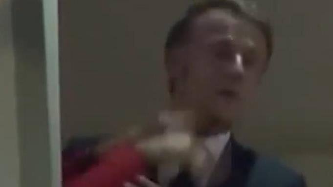 VİDEO / MACRON ÇİFTİNE AİT OLDUĞU BELİRTİLEN GÖRÜNTÜLER SOSYAL MEDYADA GÜNDEM OLDU