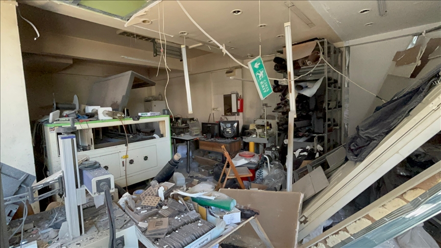 GÜNGÖREN'DE BİR İŞ YERİNDEKİ PATLAMA GÜVENLİK KAMERASINDA