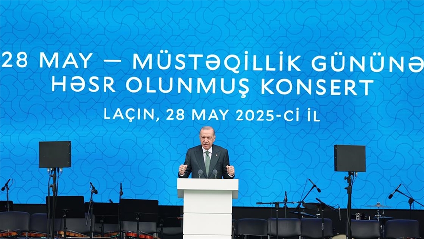 Erdoğan: Karabağ Zaferi Azerbaycan'ı çok daha güçlü ve müreffeh kılıyor