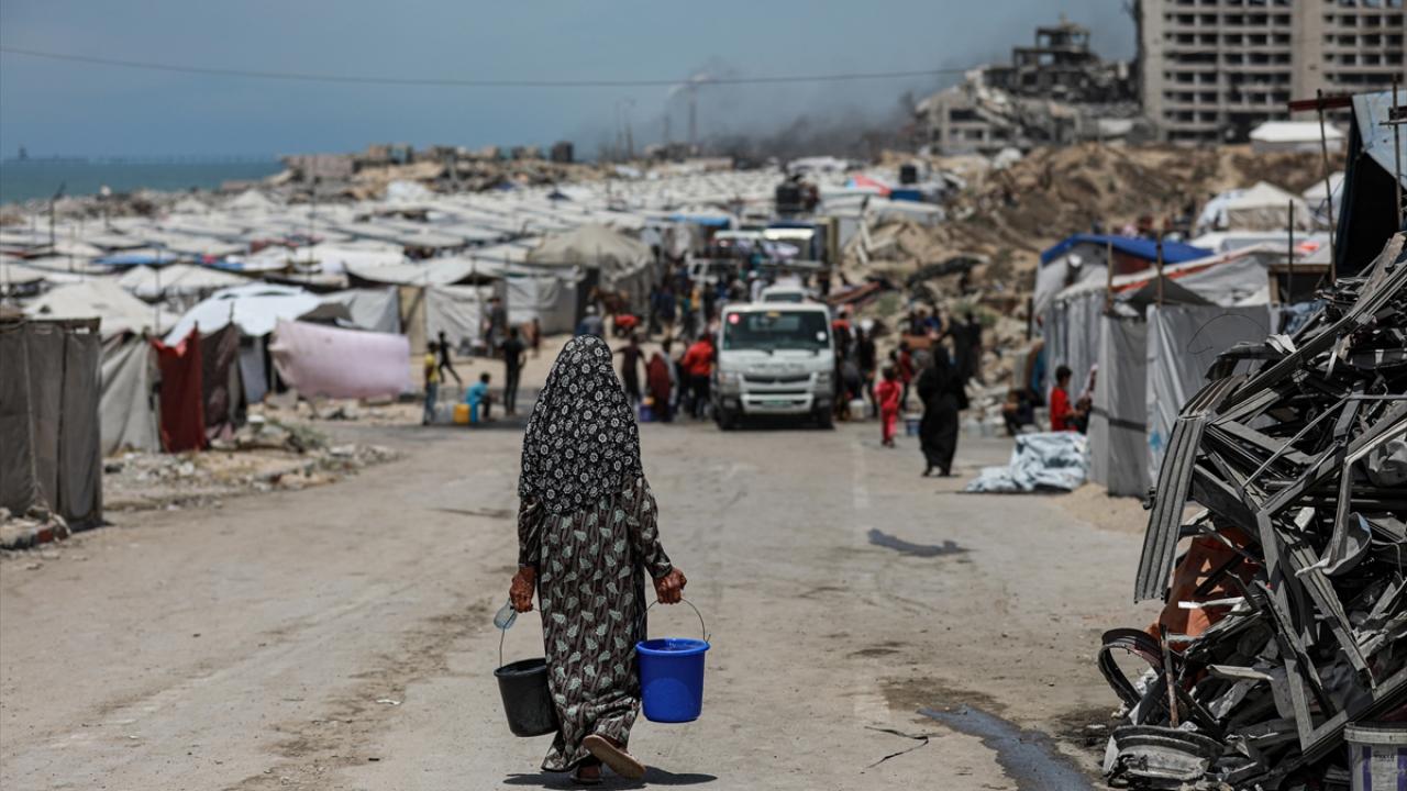 GAZZE: İSRAİL, SON 48 SAATTE YARDIM ALMAK ÜZERE YÖNLENDİRDİĞİ 10 FİLİSTİNLİYİ ÖLDÜRDÜ