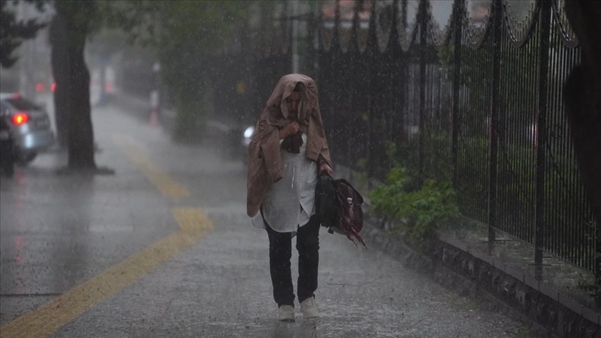 ANKARA İÇİN GÖK GÜRÜLTÜLÜ SAĞANAK UYARISI
