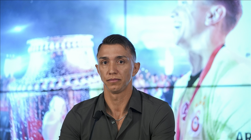 GALATASARAY'IN EFSANE KALECİSİ MUSLERA, SARI-KIRMIZILI KULÜBE VEDA ETTİ