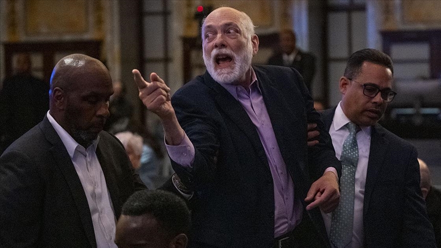 FİLİSTİN DESTEKÇİLERİNDEN ABD SENATOSU AZINLIK LİDERİ SCHUMER'A PROTESTO