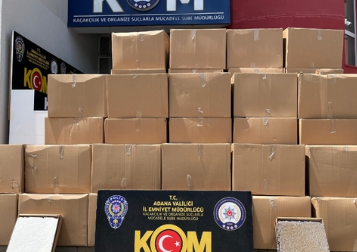 ADANA'DA 15 MİLYON KAÇAK MAKARON ELE GEÇİRİLDİ! 1 TUTUKLAMA