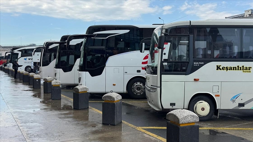 KURBAN BAYRAMI ÖNCESİ OTOBÜS BİLETLERİ TÜKENDİ, EK SEFERLER DEVREYE GİRDİ