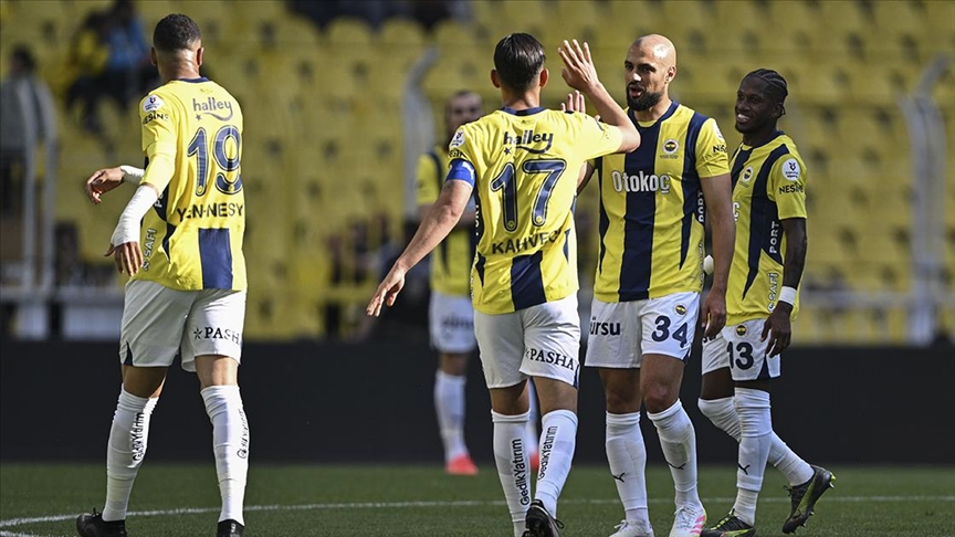 Fenerbahçe, sezonu galibiyetle kapattı