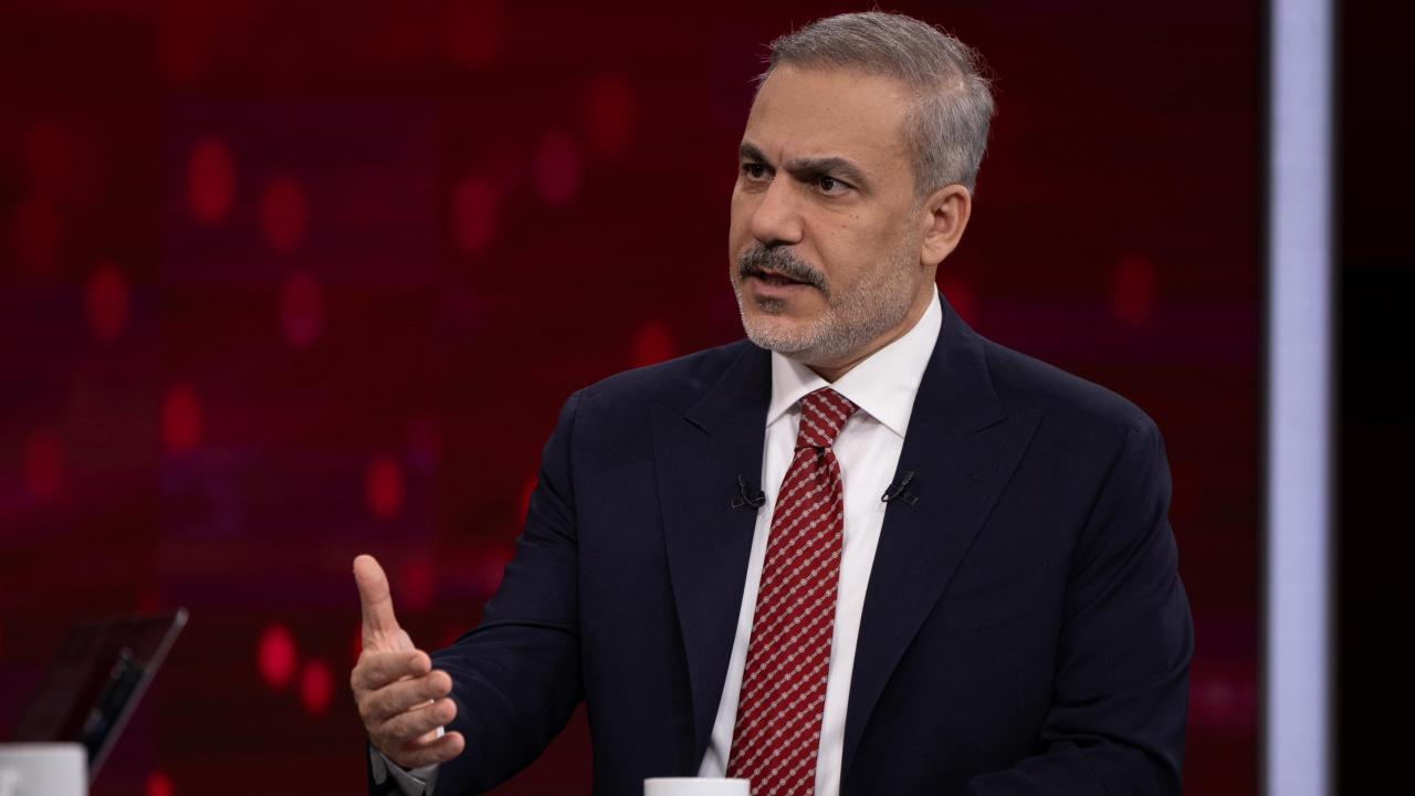 FİDAN: (TRUMP, PUTİN, ZELENSKİY) ÜÇ LİDERİN GÜVENDİĞİ CUMHURBAŞKANI ERDOĞAN DIŞINDA BAŞKA BİR İSİM YOK