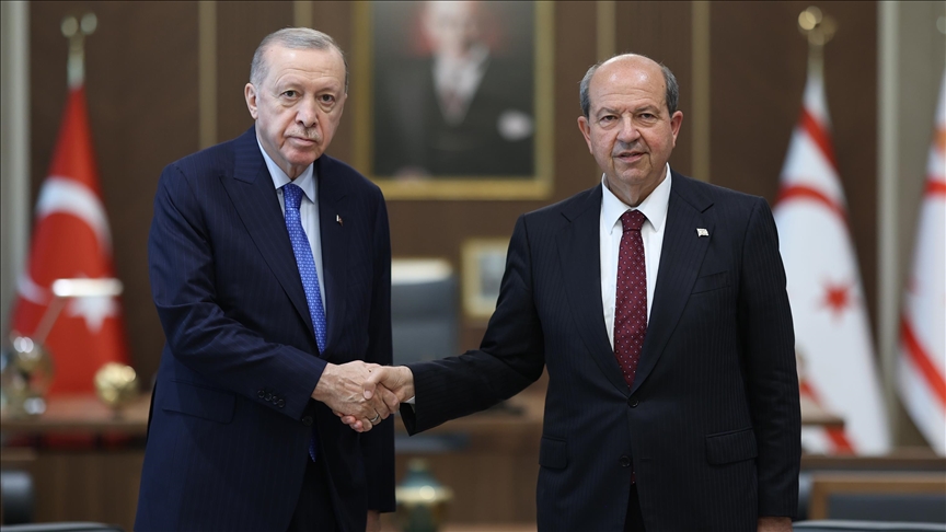 CUMHURBAŞKANI ERDOĞAN, KKTC CUMHURBAŞKANI TATAR'IN BAYRAMINI KUTLADI