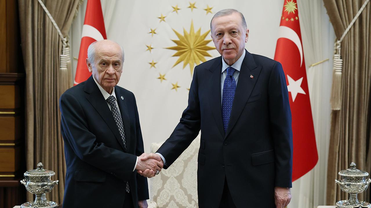 CUMHURBAŞKANI ERDOĞAN, BAHÇELİ'NİN BAYRAMINI KUTLADI