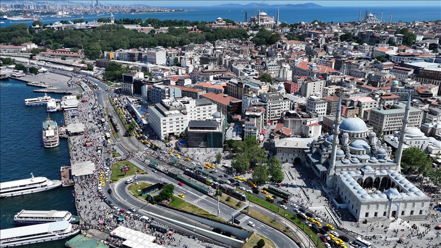 TARİHİ YARIMADA'DA BAYRAM YOĞUNLUĞU
