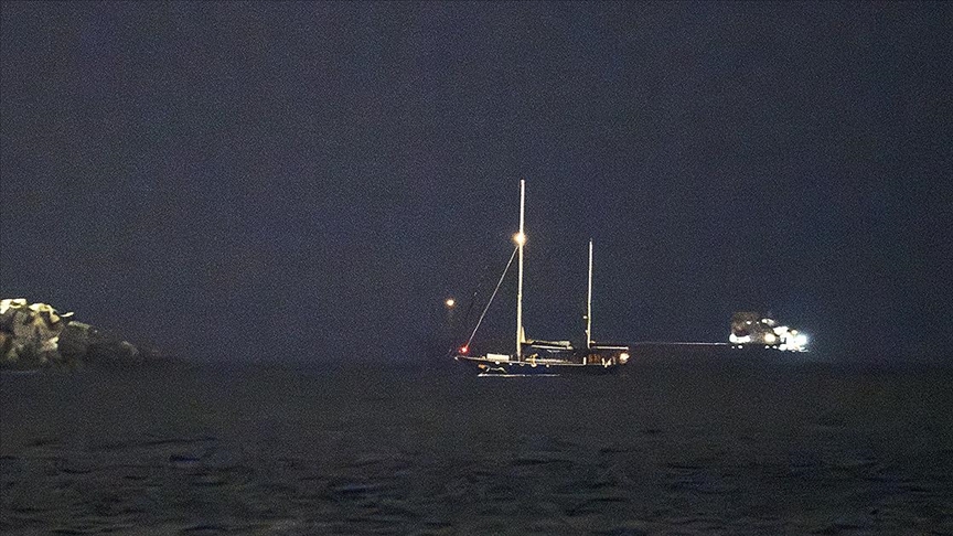 İSRAİL, GAZZE'YE YARDIM TAŞIYAN MADLEEN GEMİSİNDE ALIKOYDUĞU 4 AKTİVİSTİ SINIR DIŞI EDİYOR