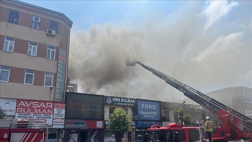Ümraniye'de oto sanayi sitesindeki iş yerinde yangın çıktı!