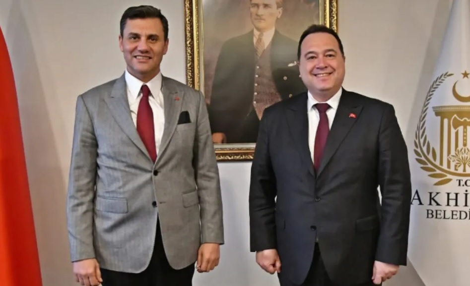 Manisa Büyükşehir Belediye Başkanlığı'na Besim Dutlulu Seçildi