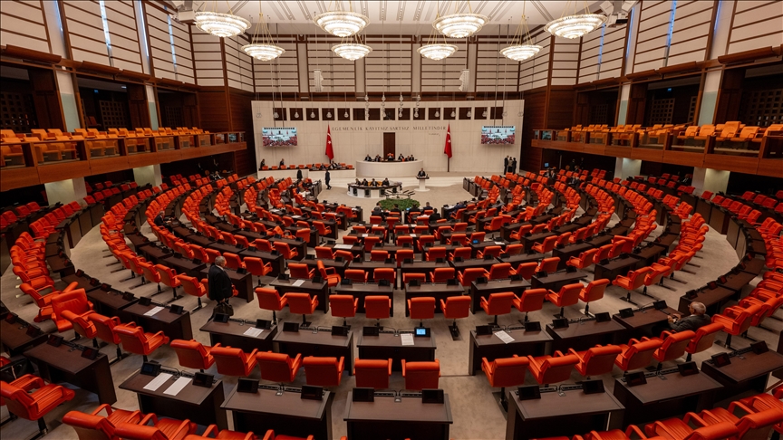 TBMM GENEL KURULUNDA, MECLİS BAŞKANLIĞI TEZKERESİ OYBİRLİĞİYLE KABUL EDİLDİ