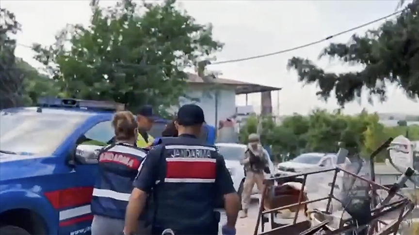 UYUŞTURUCU SATICILARINA YÖNELİK "NARKOKAPAN-ANTALYA" OPERASYONUNDA 104 ŞÜPHELİ TUTUKLANDI