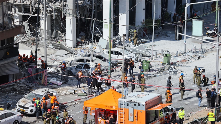 İSRAİL-İRAN GERİLİMİNDE TEL AVİV'İN ENERJİ ALTYAPISI DA HASAR ALIYOR